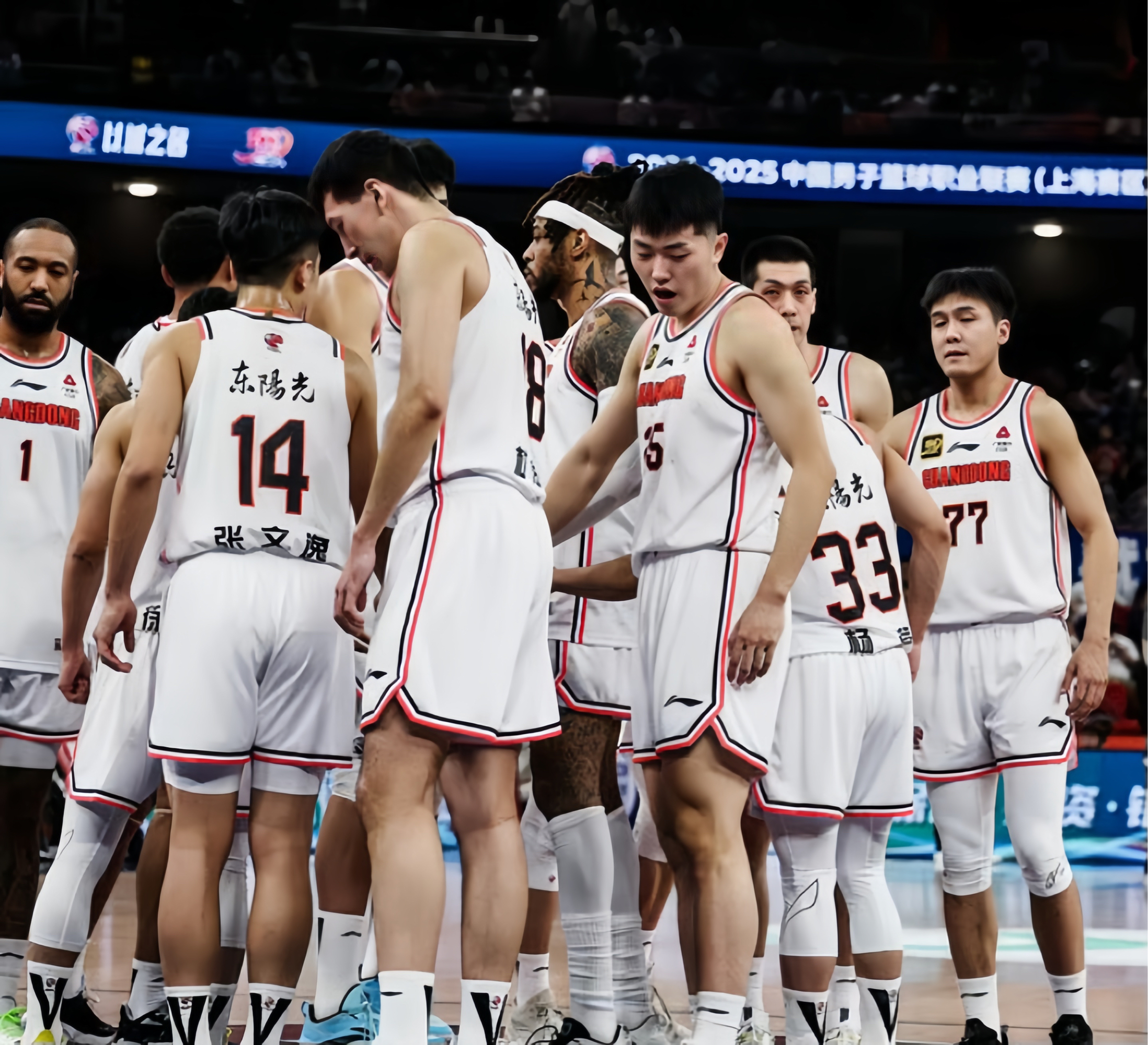 包含广东宏远队战胜青岛男篮,实现连胜的词条 包含广东宏远队战胜青岛男篮,实现连胜的词条