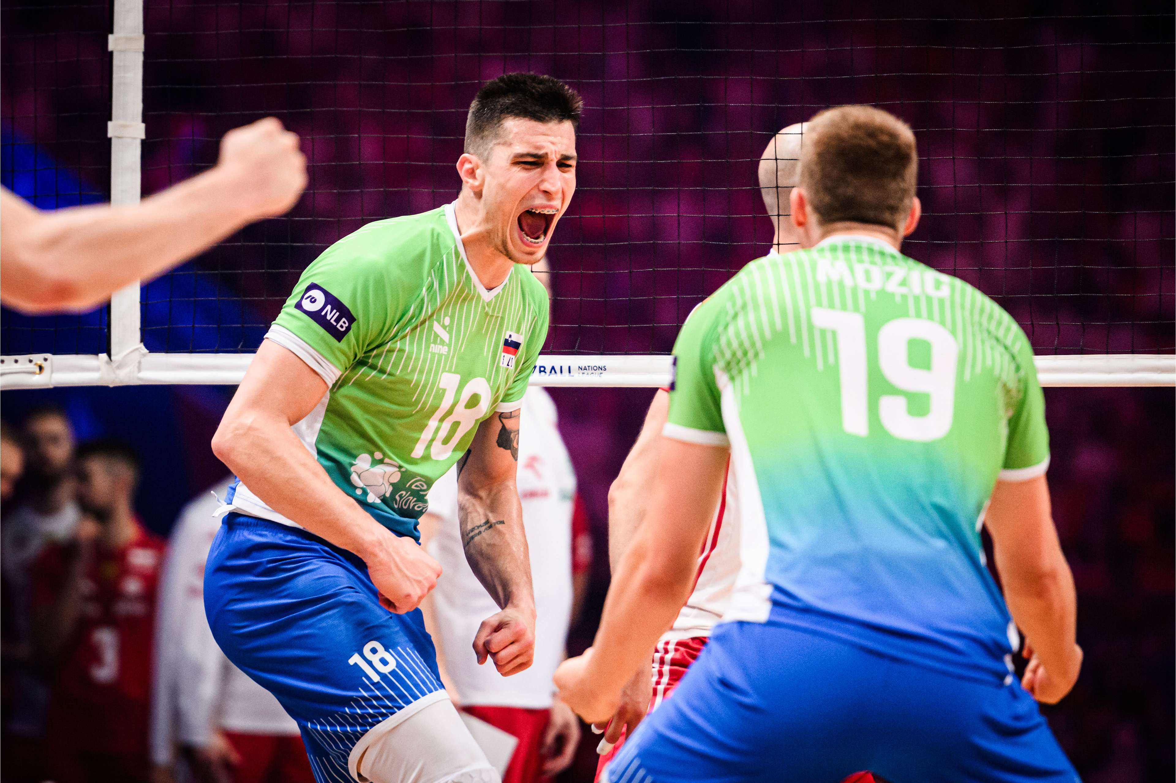 波兰队力克法国队,许昕点燃赛场的简单介绍 波兰队力克法国队,许昕点燃赛场的简单介绍