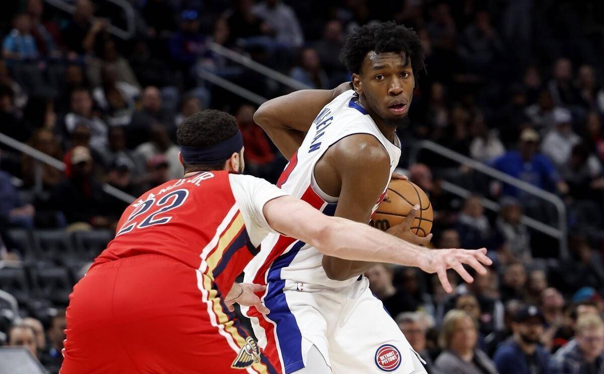 快船横扫广东队,锡安点燃赛场的简单介绍 快船横扫广东队,锡安点燃赛场的简单介绍