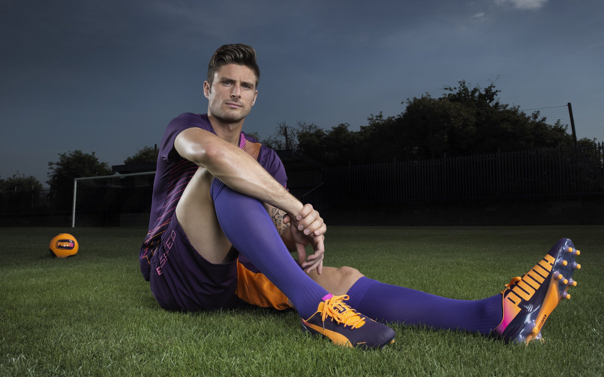 开云体育在线-布克封神之战！广东队力斩黄蜂，全场最佳无争议