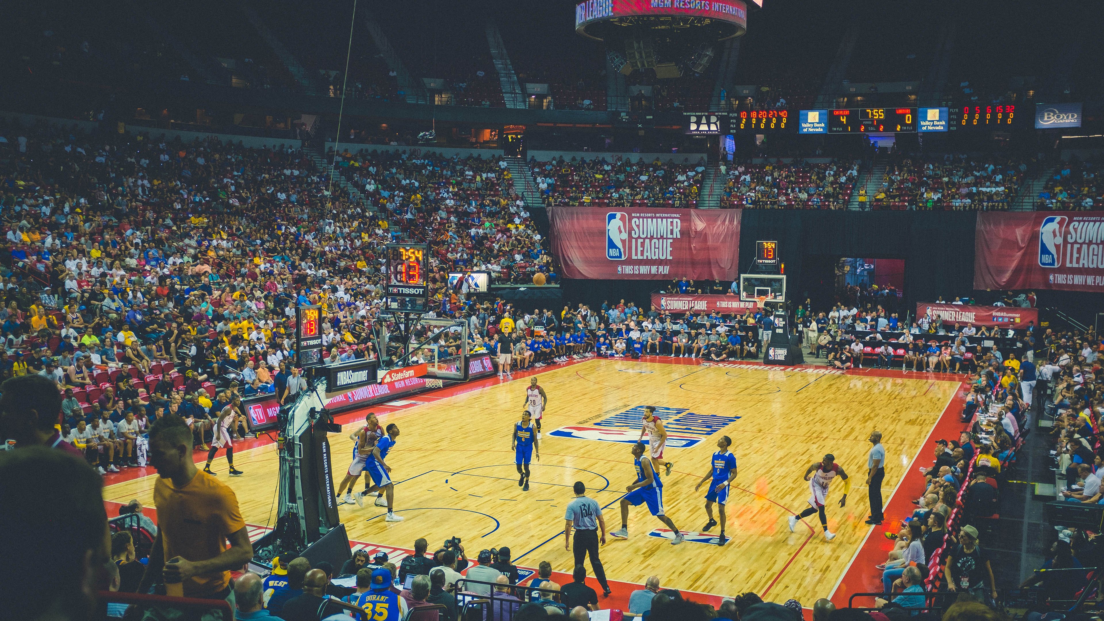 绿茵场与乒乓台的双重绝杀，当法国队遇见张继科的高光时刻